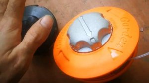 Купил новую катушку для триммера чтобы ухаживать за газоном, называется GARDEN.