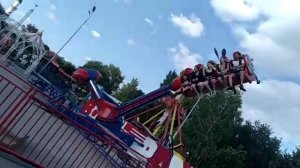 аттракцион ,, Бумеранг" парк,,Тополя".