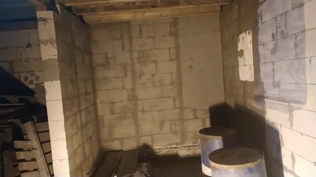 Строим дом. Часть 235. Душевая почти перетерта.