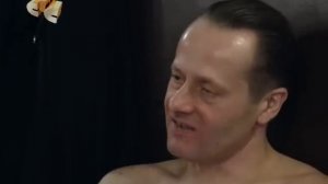 6 кадров. Штирлиц в бане