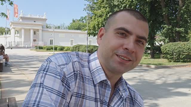 Привет от Десантников Беларуси 103 -ей аэромобильной гвардейской бригады. Москва ВДНХ