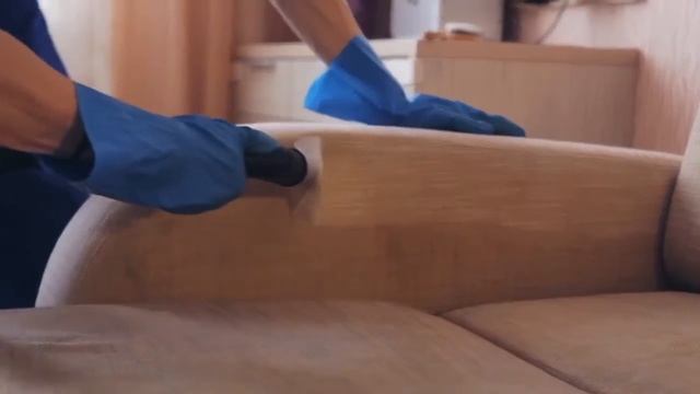 Как делается химчистка мягкой мебели дивана на дому смотреть онлайн