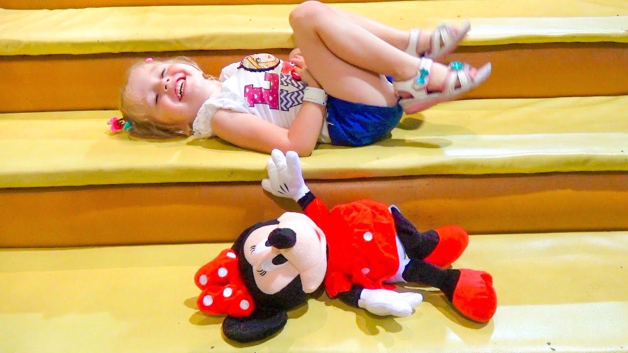 АТТРАКЦИОНЫ и супер ПАРК РАЗВЛЕЧЕНИЙ для детей смотреть онлайн