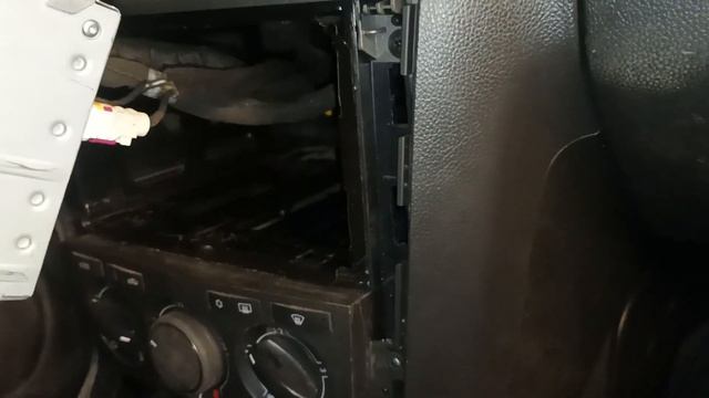 Opel Antara AC Climat control remove смотреть онлайн