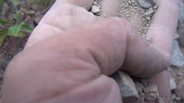 8 7 Держу в руке самородки и камушки смотреть онлайн