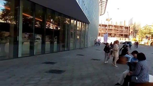 Москва 153 Полный обзор на парк зарядье пешая прогулка по центру зарядья днем весной ищем туалет смотреть онлайн