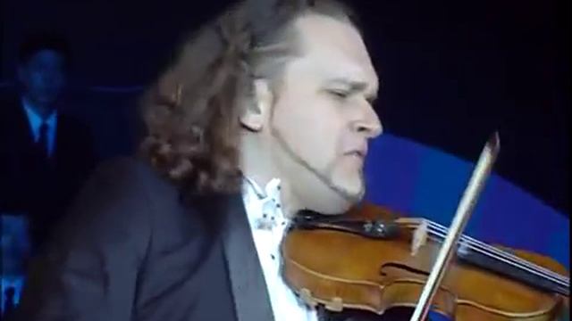 Чардаш с северо-корейской скрипачкой _ Chardash with North Korea violinist смотреть онлайн