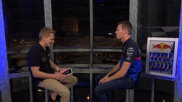 Даниил Квят на VK Live