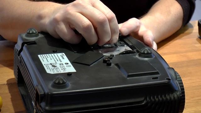 How to Replace a Projector Lamp Bulb: Optoma HD131Xe Projector смотреть онлайн