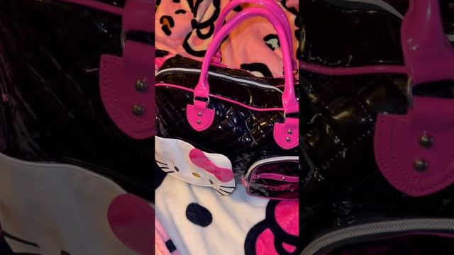 Hello Kitty Purse #shortsfeed #shopping #hellokitty #anime #cute смотреть онлайн