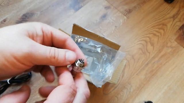 Паяльная станция HAKKO T12 (распаковка) смотреть онлайн