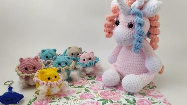 Много котиков. Готовые игрушки, что смотрю под вязание. смотреть онлайн