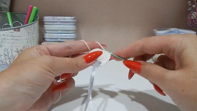МК - ПЧЁЛКА -погремушка ( урок вязания крючком для начинающих ) смотреть онлайн
