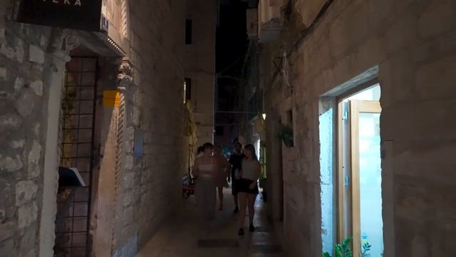 Split Evening Walking Tour - CROATIA - 4K With Captions