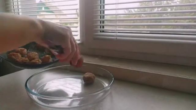 Тефтели с овощами под соусом в духовке. Быстрый ужин для семьи. смотреть онлайн