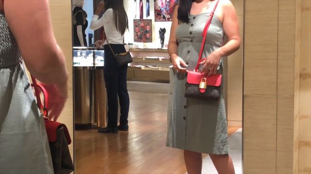 THIS WAS SO UNLIKE ME!! 😳 Shopping in PARIS Louis Vuitton Unboxing Haul смотреть онлайн