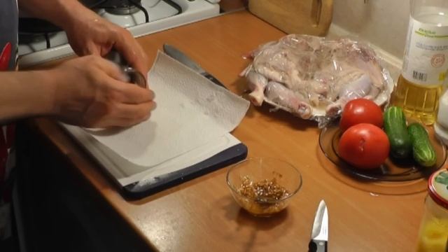 Цыплёнок табака (წიწილა ტაბაკა - цицила тапака) | Cуперхит грузинской кухни | Просто, очень вкусно! смотреть онлайн