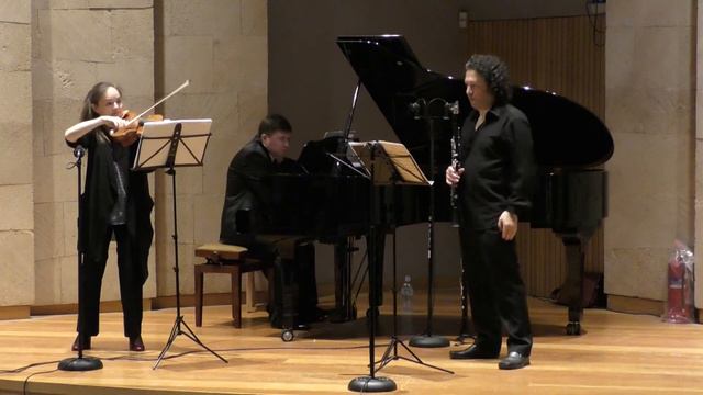 Stravinsky "L'histoire du soldat" for Violin, Clarinet and Piano - Yehudin, Brakhman смотреть онлайн