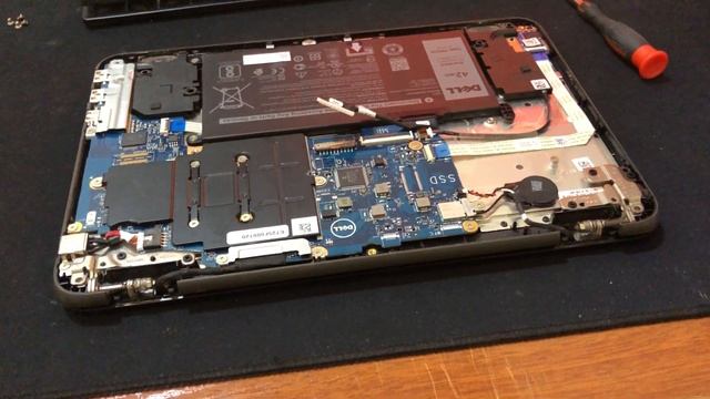 Дарите добро людям. Разбита матрица на Dell смотреть онлайн