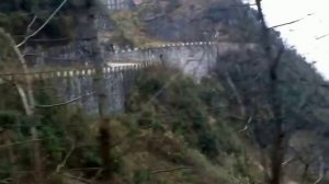 Дорога в небеса Самая необычная и страшная дорога в мире Китай