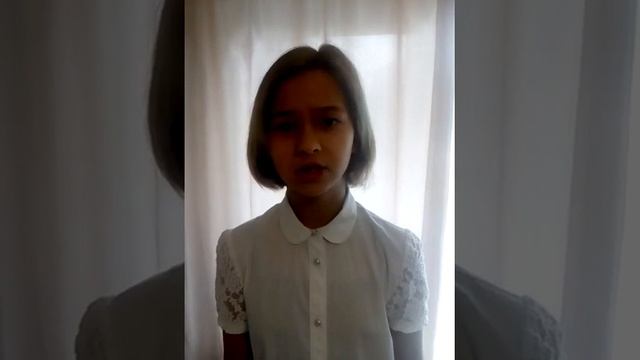 Стих " Бинты" Юлия Друнина читает О.Скачихина смотреть онлайн