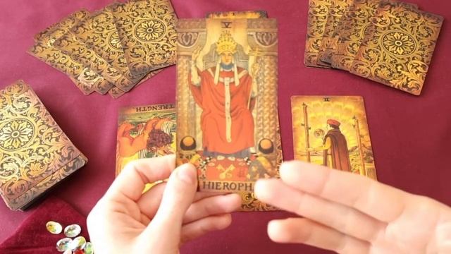 Учимся читать простые расклады Таро. Семейные отношения. смотреть онлайн