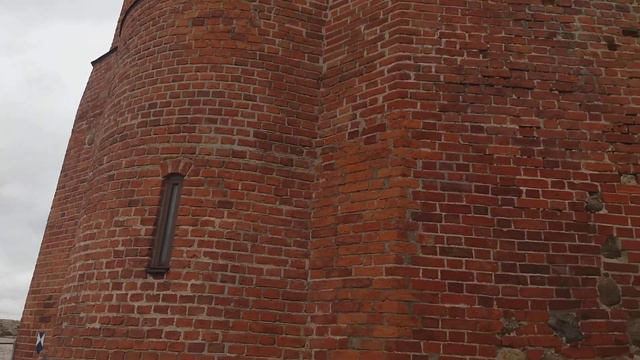 Здравствуйте друзья прогулка в замок в городе Вильнюс 16 века . смотреть онлайн