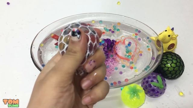 MIXING STRESS BALLS AND MAKEUP INTO CLEAR SLIME ! MOST SATISFYING SLIME VIDEOS смотреть онлайн
