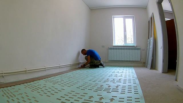 УКЛАДКА ЛАМИНАТА СВОИМИ РУКАМИ смотреть онлайн