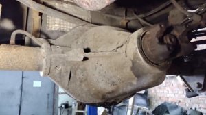 Почти новый Jeep Grand Cherokee ZJ в комплектации Orvis. Обзор и замена подшипников моста.