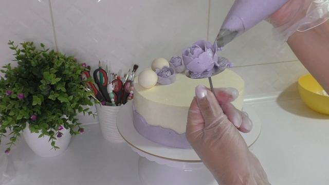 ЦВЕТЫ из белково масляного крема Как украсить торт Лёгкое и простое украшение торта смотреть онлайн