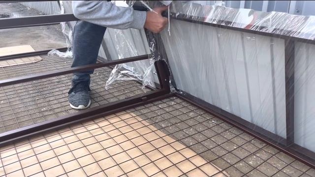 Сборка дровника из металла на примере У525С. NewTekpro.ru смотреть онлайн