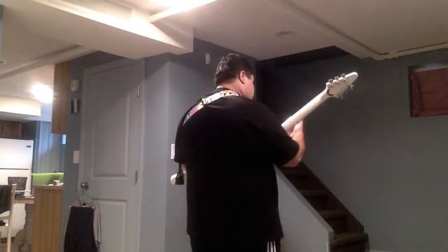 Me Playing My Brandon Small DethKlok Gibson Snow Falcon Flying V !!!!!!!! =D. смотреть онлайн