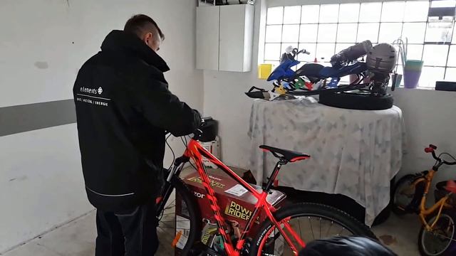 Подарок сюрприз для папы на день рождения от мамы и Яна! Happy Birthday, dad! смотреть онлайн