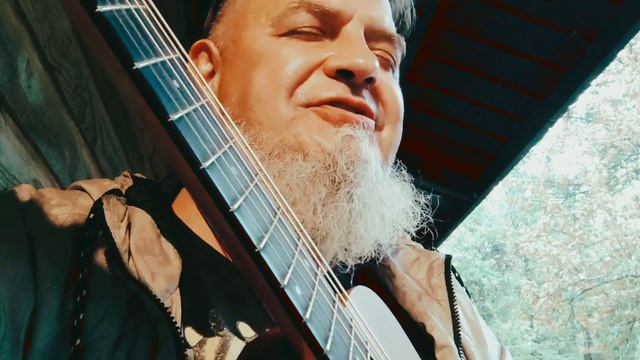 "Посередине дождя" Саша Нескуч/ "In the middle of the rain" Sasha Neskuch 2022 смотреть онлайн