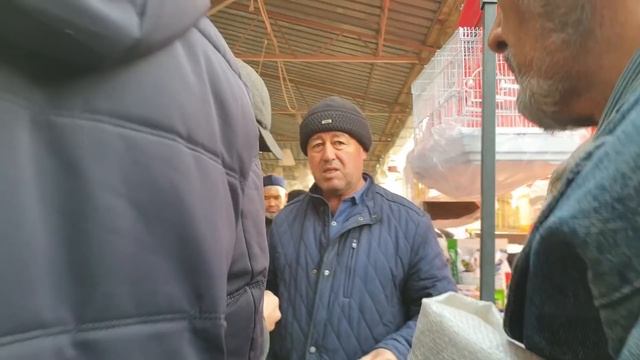 Тошкент қуш бозори: 11.12.2021 Птичий рынок Ташкент|| bird market in Tashkent смотреть онлайн