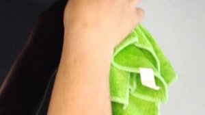 ОТМЫЛА ЭКРАН за 1 МИНУТУ от пыли, пятен. Чем протирать экран телевизора, телефона, ноутбука, монито