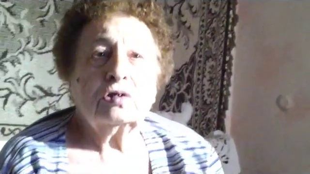 Женщина рассказала как в ее квартиру врезался прицеп с зерном смотреть онлайн