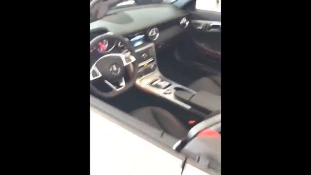 Mercedes SLC 300 2018 Walkaround смотреть онлайн