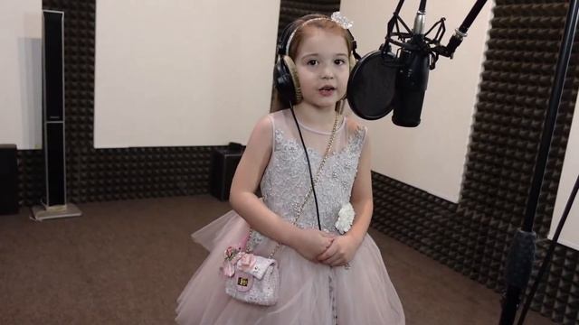 Время чудес и сказочного настроения!!!!! (простые идеи для репертуара к новогодним праздникам) смотреть онлайн