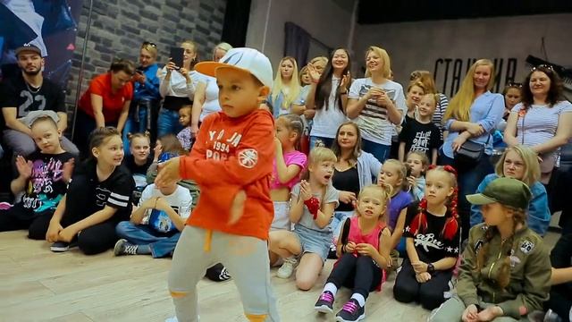 Обзор ⭐ Kids Dance Battle ⚡ Школа танцев «Станция Свободы» смотреть онлайн