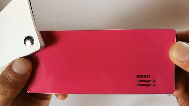 ORACAL® Telemagenta 970-077 смотреть онлайн