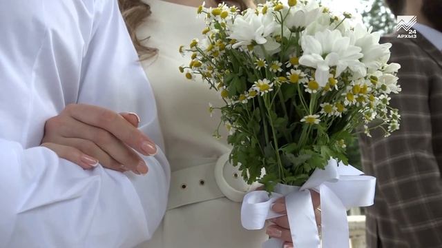 Свадьбы на «Зеленом острове» смотреть онлайн