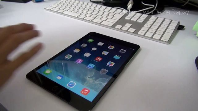iPad mini with Retina Display　First Boot смотреть онлайн