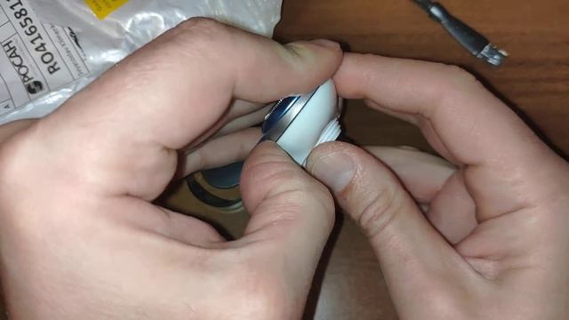 Посылка с Aliexpress, распаковка "Бреющая головка для электробритвы Philips S7370" смотреть онлайн