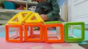 Строим гараж из магнитного конструктора Магформерс