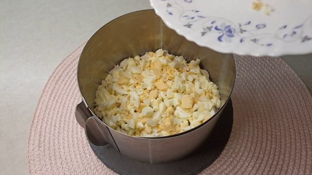 Салат с ананасом и курицей смотреть онлайн