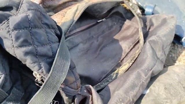 Добываю латунь цинк из одежды и сумок смотреть онлайн