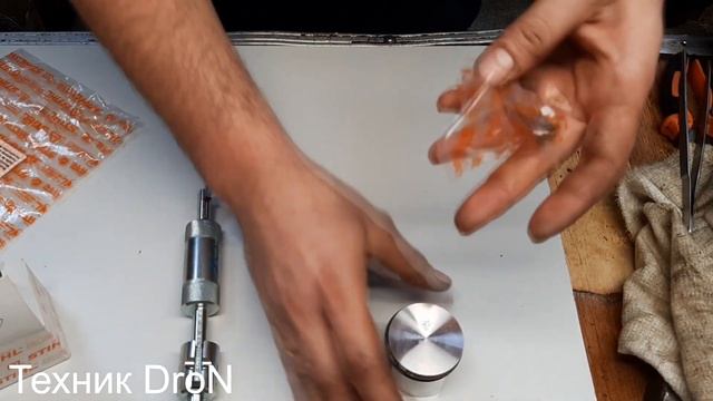 Как вставить стопорное кольцо поршневого пальца?Легко! смотреть онлайн