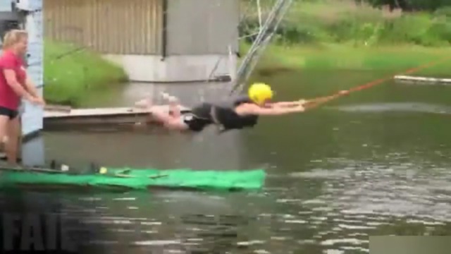 Неудавшаяся лыжница смотреть онлайн